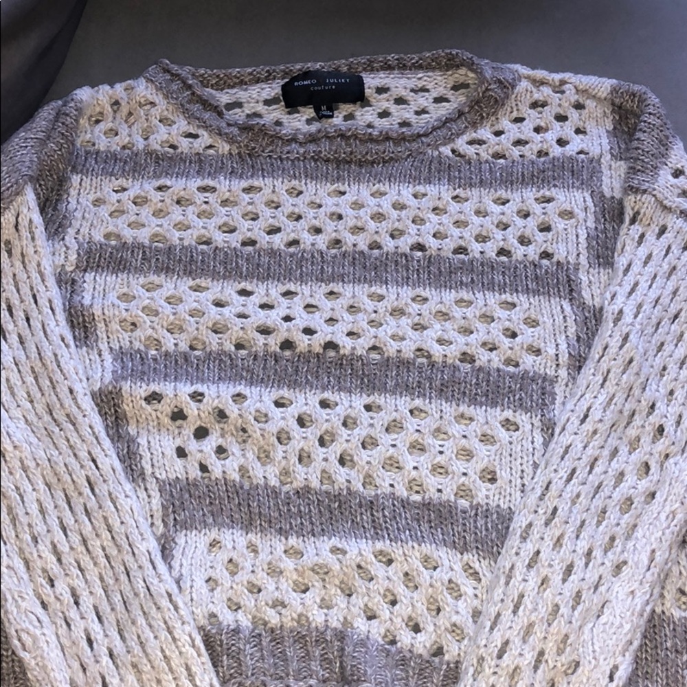 Cropped fall sweater